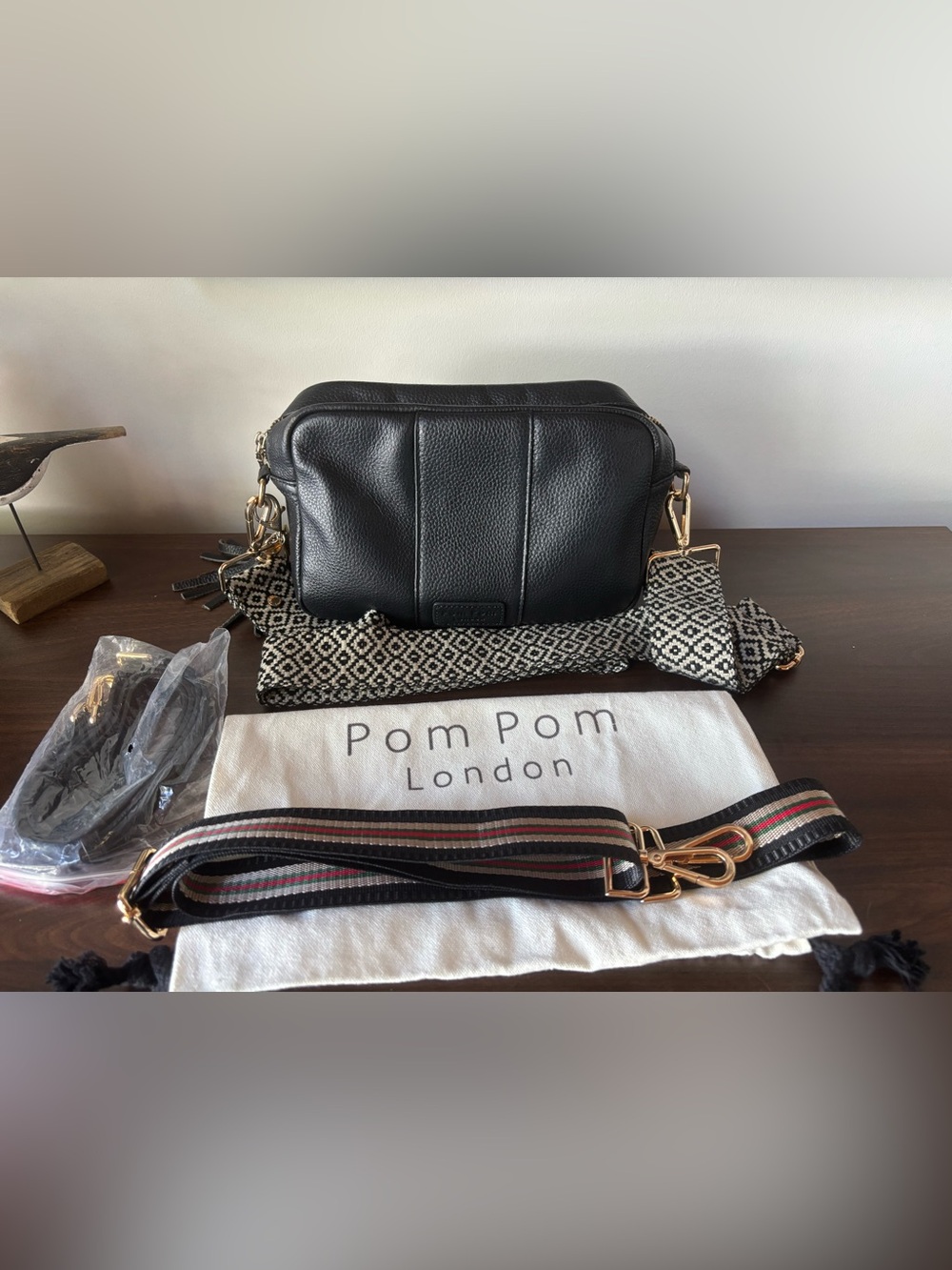Pom Pom London Black Leather City Bag Crossbody with 6 changeable Straps